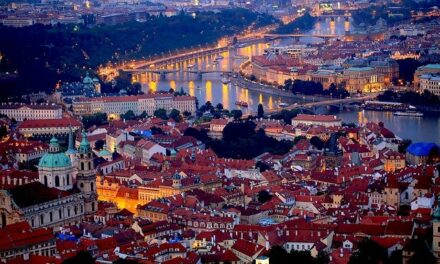 Puente de Diciembre en Praga